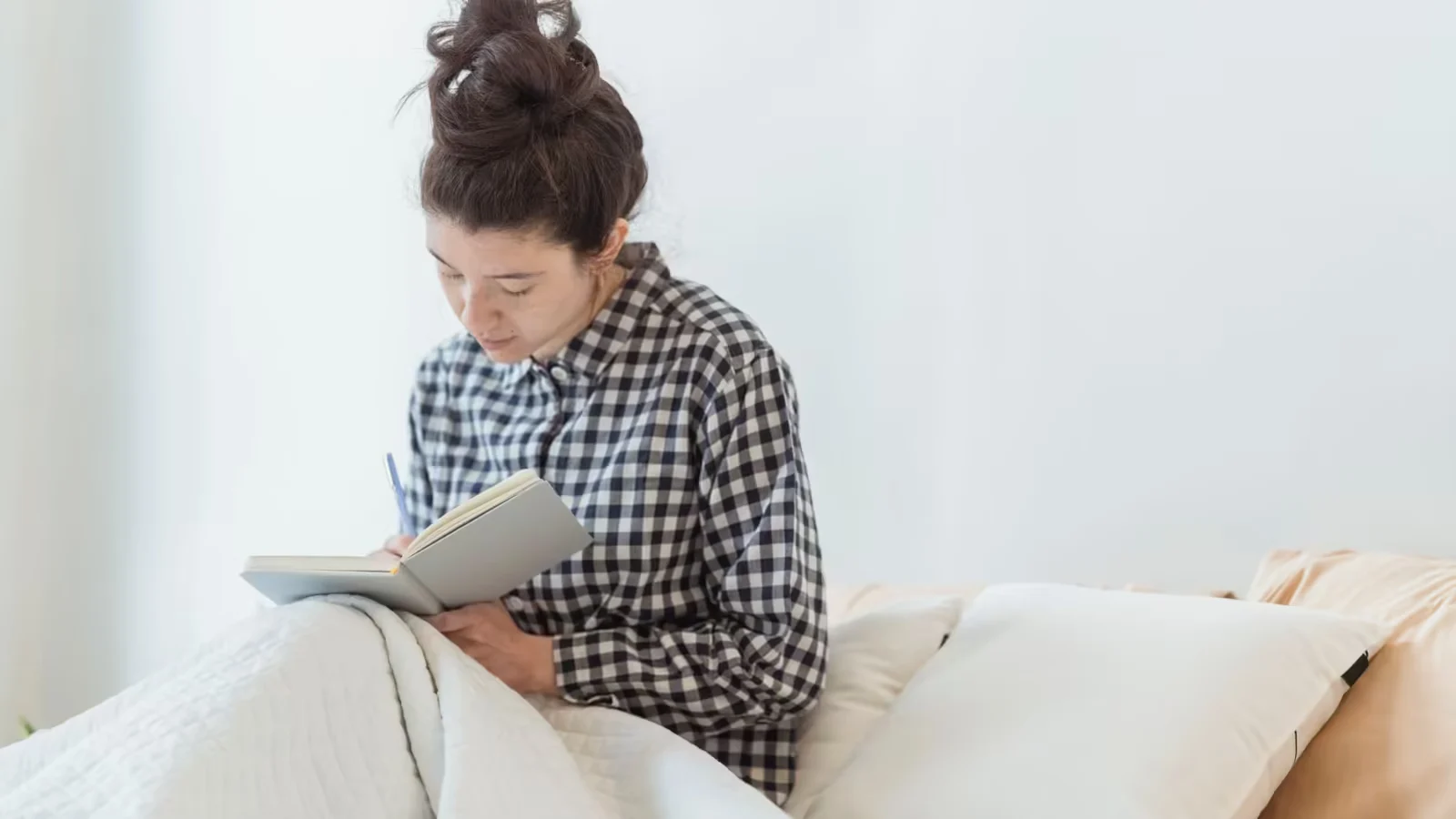 Evening Habit 1: Set a Consistent Wind-Down Time (2 Hours Before Bed) - evening habits to reduce morning anxiety