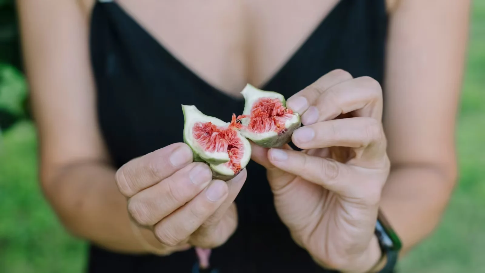 The Female Gut: Why Women Need These Foods at Specific Cycle Phases - foods that heal gut lining naturally