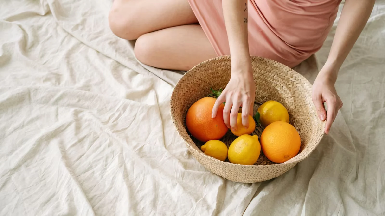 Cycle-Phase Timing: When to Eat What - foods that increase progesterone naturally