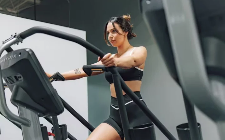 Upper Body Workout for Women at Gym: The Essential Guide