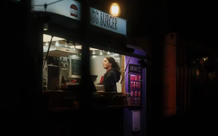 What to Eat on Night Shift (And When to Stop Eating)