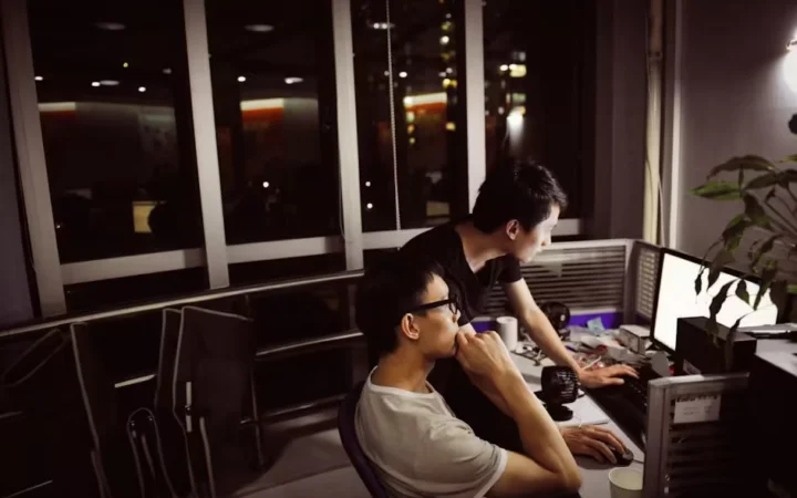 Workout Routine for Night Shift Workers: The Complete Guide