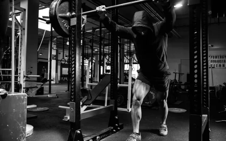 Getting Back Into the Gym After a Long Break Safely