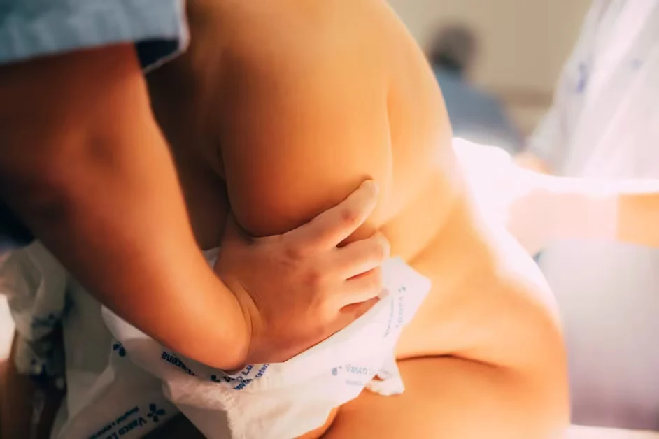 Postpartum Back Pain After a C-Section vs. Vaginal Birth - postpartum back pain relief