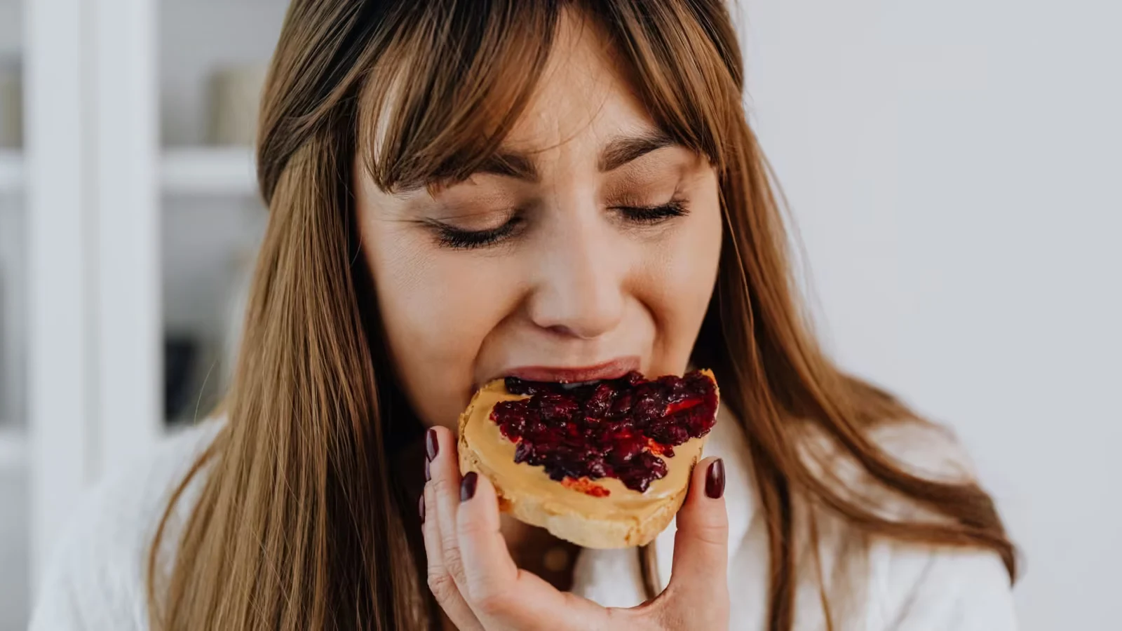 The Estrogen Loop That Diet Alone Cannot Break - what to eat during endometriosis flare