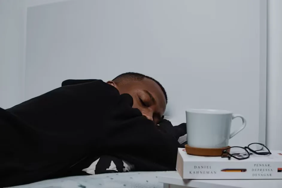 Best Night Shift Sleep Schedule: How to Sleep on Nights